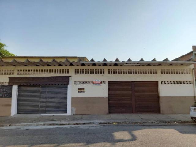 #1330 - Ponto Comercial para Venda em Campos dos Goytacazes - RJ - 3
