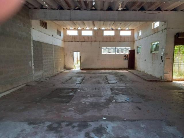 #1330 - Ponto Comercial para Venda em Campos dos Goytacazes - RJ - 1