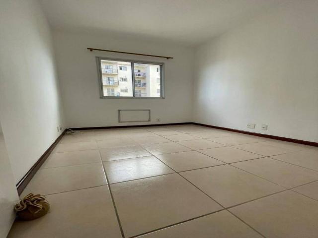 #1590 - Apartamento para Locação em Campos dos Goytacazes - RJ