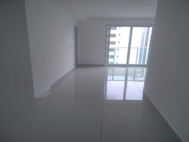 #1611 - Apartamento para Venda em Campos dos Goytacazes - RJ