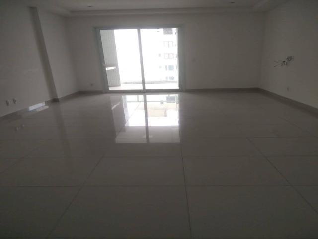 #1611 - Apartamento para Venda em Campos dos Goytacazes - RJ