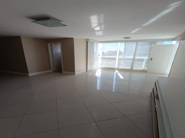 #1702 - Apartamento para Venda em Campos dos Goytacazes - RJ