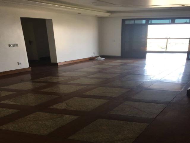 #647 - Apartamento para Venda em Campos dos Goytacazes - RJ